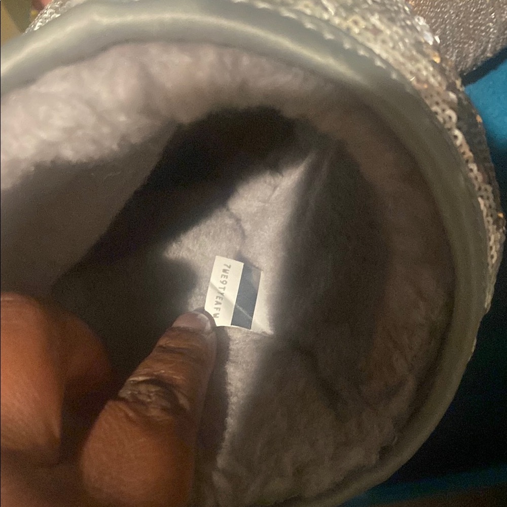 Rare Authentic Uggs - image 6